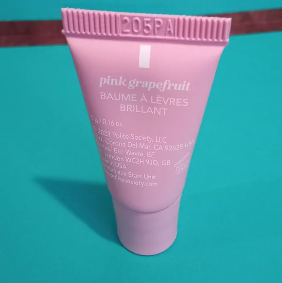 Polite Society Makeup Set with Pouch - Picture 5 of 16